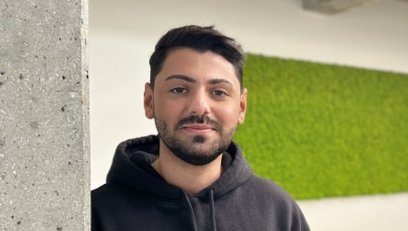 Ferhat, Ausbildung als Kaufmann für Spedition und Logistikdienstleistungen